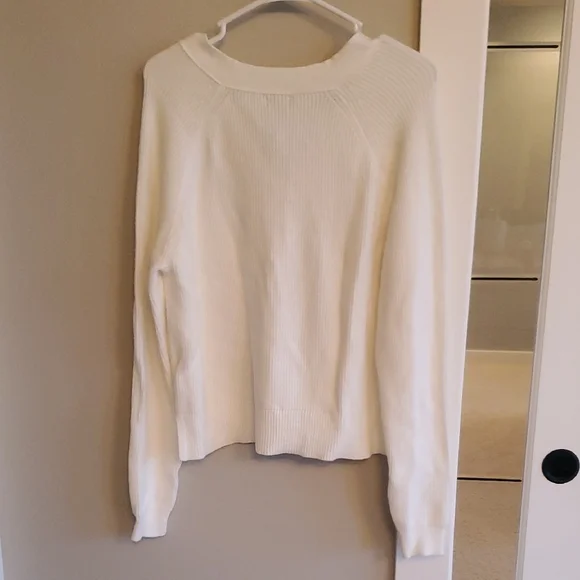Women's White Cardigan Sweater - Picture 2 of 2
